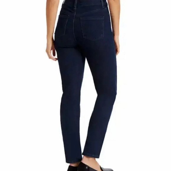 Gloria Vanderbilt  Amanda Stretch Denim Jeans - Picture 6 of 9